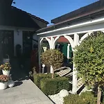 Zur Waldauer Hoehe Mit 3 Sz, 120qm & 40qm Balkon Apartman *