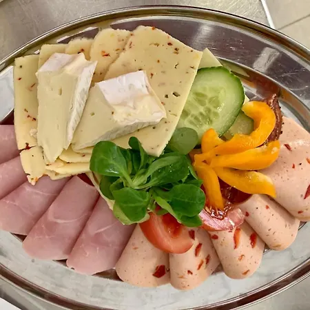 Zur Waldauer Hoehe Mit 3 Sz, 120qm & 40qm Balkon Apartmán Schleusingen