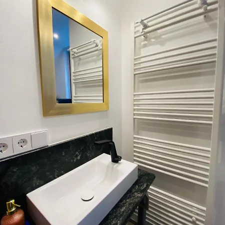 Zur Waldauer Hoehe Mit 3 Sz, 120qm & 40qm Balkon Apartment Schleusingen