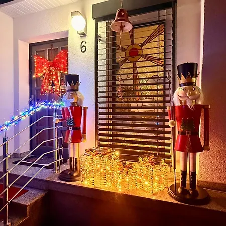 Zur Waldauer Hoehe Mit 3 Sz, 120qm & 40qm Balkon Schleusingen