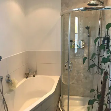 Apartment Zur Waldauer Hoehe Mit 3 Sz, 120qm & 40qm Balkon *