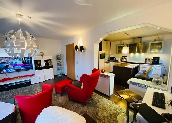 Appartement Zur Waldauer Hoehe Mit 3 Sz, 120qm & 40qm Balkon