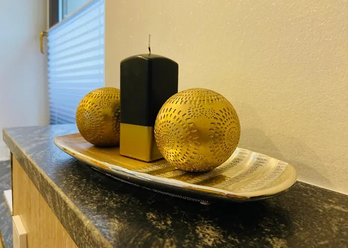 Zur Waldauer Hoehe Mit 3 Sz, 120qm & 40qm Balkon Schleusingen