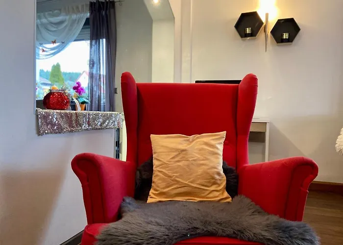 Zur Waldauer Hoehe Mit 3 Sz, 120qm & 40qm Balkon Appartement *