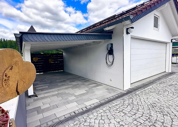 Appartement Zur Waldauer Hoehe Mit 3 Sz, 120qm & 40qm Balkon