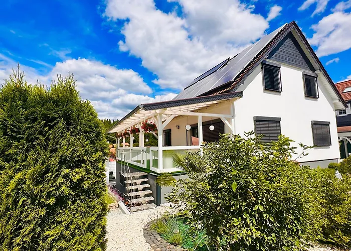 Zur Waldauer Hoehe Mit 3 Sz, 120qm & 40qm Balkon Appartement