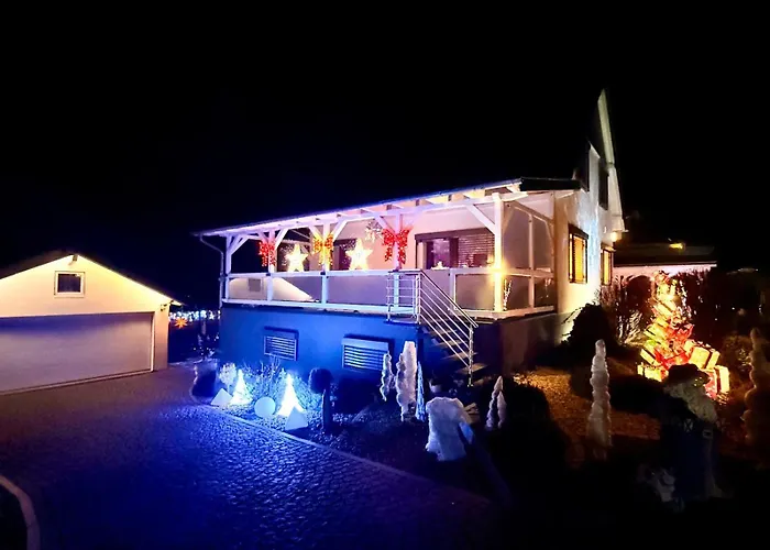 Zur Waldauer Hoehe Mit 3 Sz, 120qm & 40qm Balkon Appartement