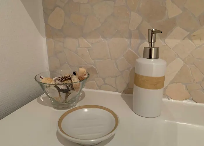 Zur Waldauer Hoehe Mit 3 Sz, 120qm & 40qm Balkon Appartement Schleusingen