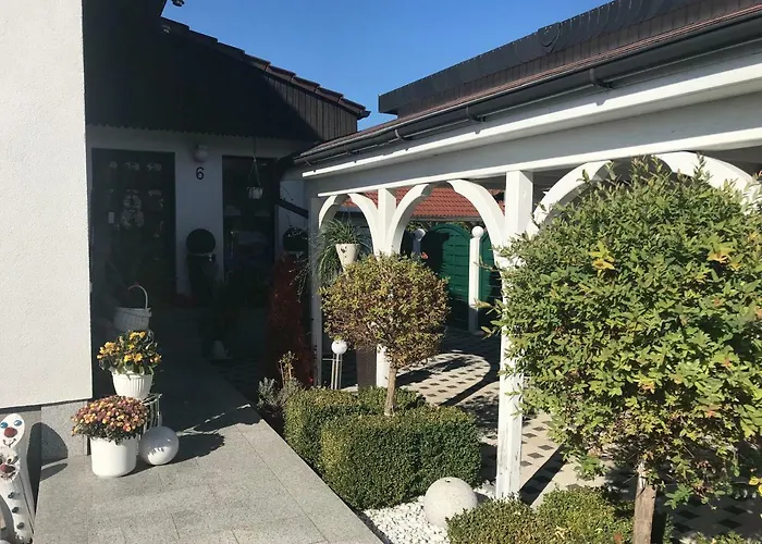 Zur Waldauer Hoehe Mit 3 Sz, 120qm & 40qm Balkon Appartamento *