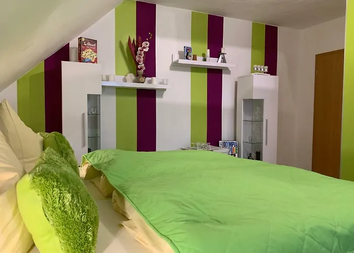 Zur Waldauer Hoehe Mit 3 Sz, 120qm & 40qm Balkon *