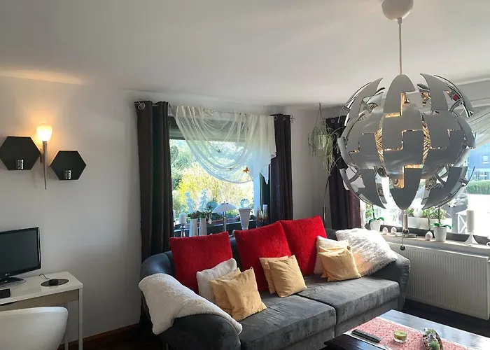 Zur Waldauer Hoehe Mit 3 Sz, 120qm & 40qm Balkon * Schleusingen