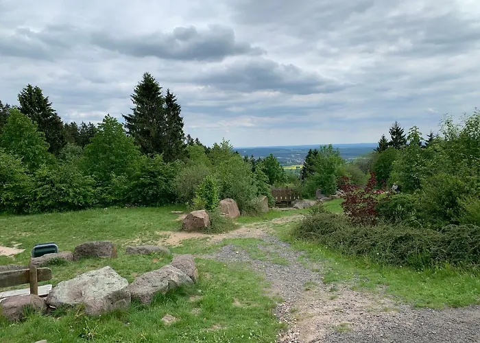 Zur Waldauer Hoehe Mit 3 Sz, 120qm & 40qm Balkon Schleusingen